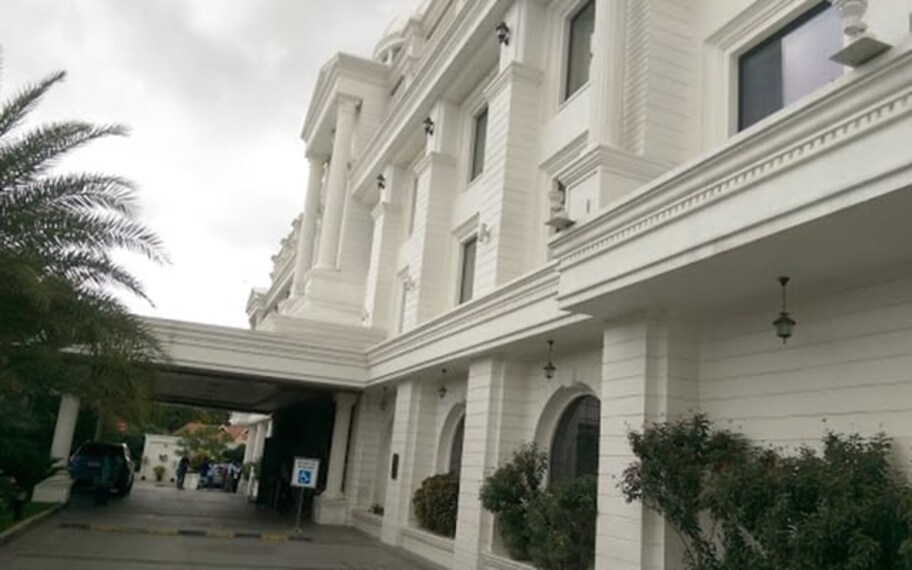 Mysore Fortune Jp Palace Landscape Image